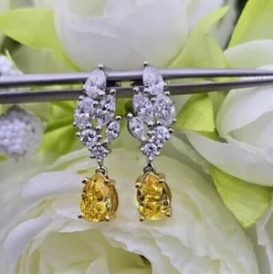 Orecchini pendenti/goccia citrino giallo simulato taglio pera in oro bianco 14 kt placcato - Foto 1 di 4