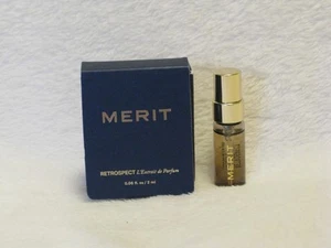 Merit 'Retrospect' L'Extrait de Parfum EDP Perfume Travel Spray 2ml NIB - Picture 1 of 3
