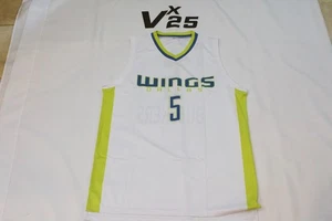 NEU Herren Dallas Wings Paige Bueckers #5 weiß Trikot Größe Large - Bild 1 von 7