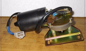 SUZUKI SJ410 SJ413 WINDSHIELD WIPER MOTOR ASSY RHD DROVER SAMURAI JIMNY SIERRA - Foto 1 di 4