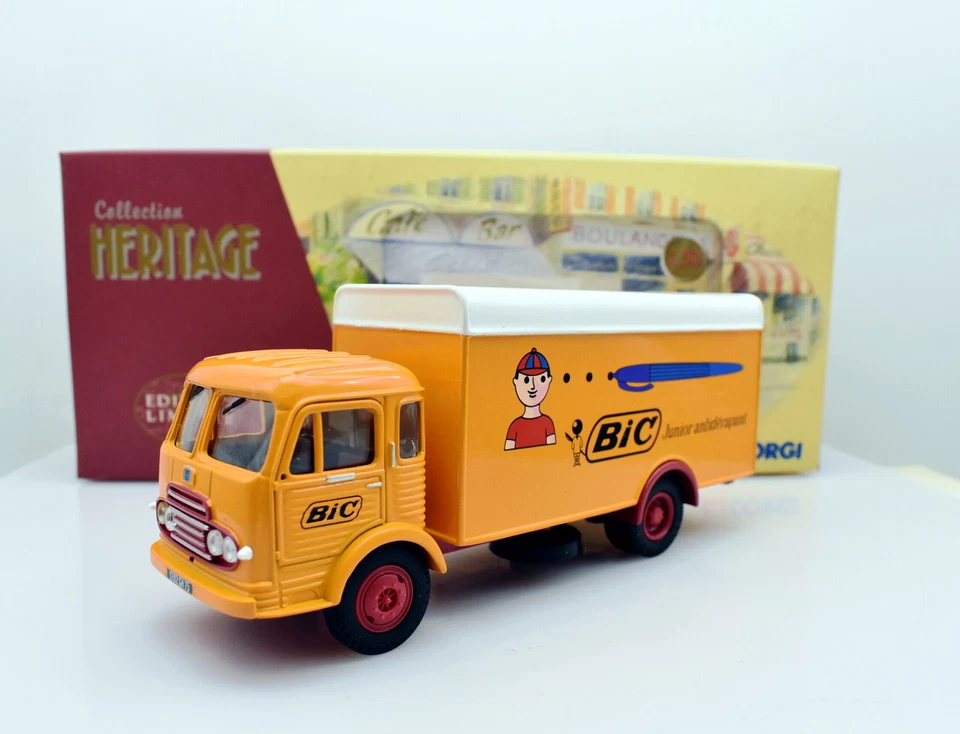 Modellino Camion scala 1:50 Bic UNIC saverne fourgon Corgi diecast modellismo - Immagine 1 di 4