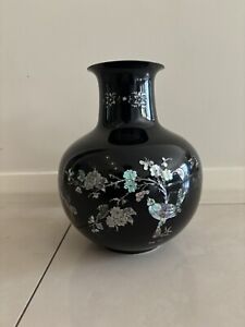 Vintage Black Lacquer  with Mother of Pearl Inlay Korean Vase