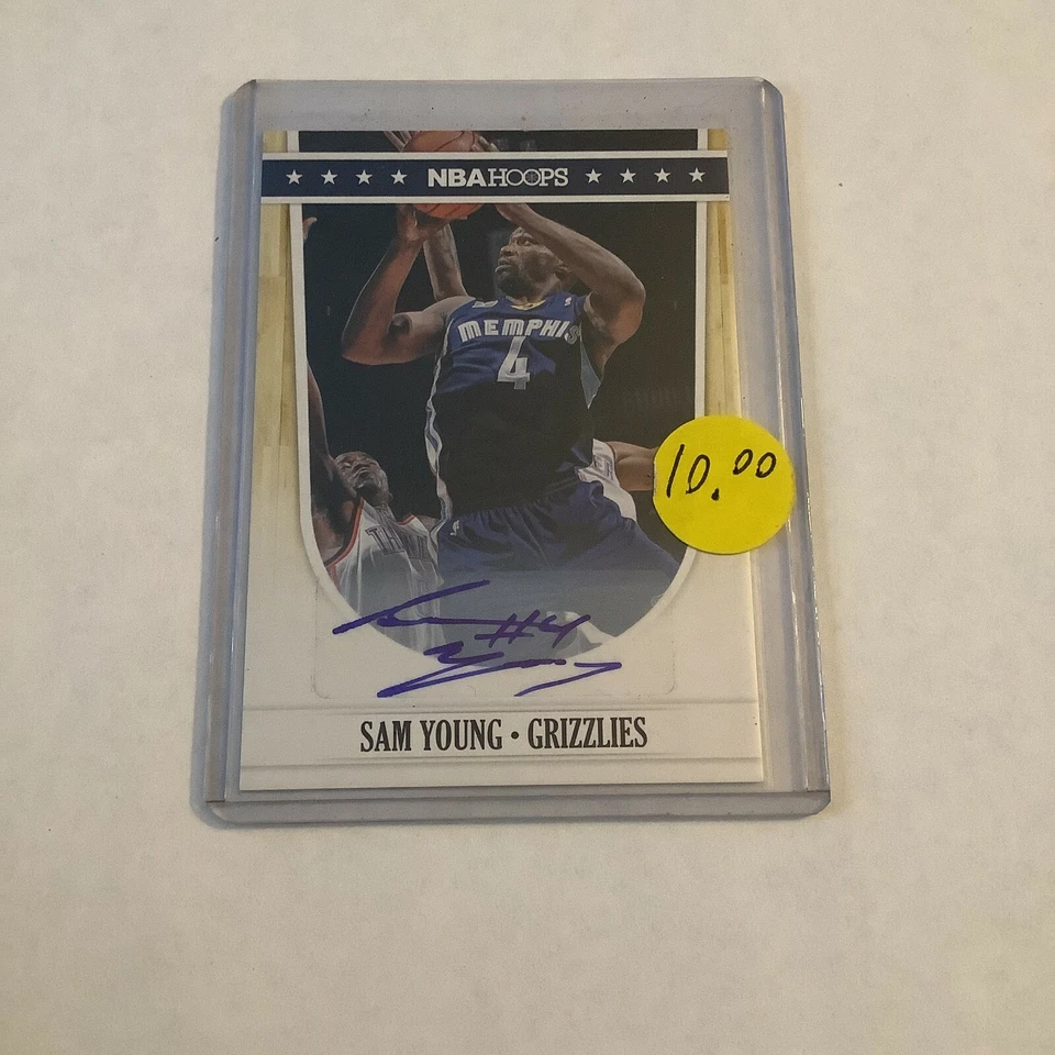 F105,319  2011-12 Hoops Autographs #112 Sam Young grizzlies - Image 1 of 1