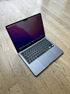 Apple MacBook Air M2 13,6“ / 8GB RAM / 256GB SSD/ 8C CPU / 8C GPU / Space Grey - Bild 1 von 9