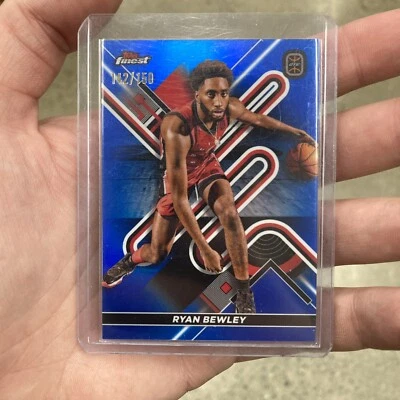 2022-23 Topps Finest OTE  - Ryan Bewley #84 Blue Refractor /150 - Image 1 of 3