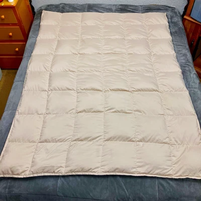 Edredón acolchado relleno de plumón manta térmica bronceado reversible 66" x 51" Foto 1 de 4