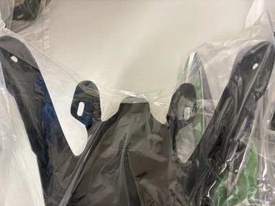 THH TX-10 Perno Casco Visera/Pico VERDE/NEGRO/PLATEADO 2 PIEZAS Foto 1 de 4