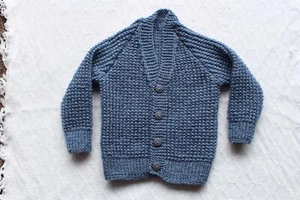 Handgestrickte Babykleidung - Bild 1 von 1