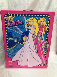 1977 Barbie Fashion Doll trunk by Mattel No. 1004 for Dolls up to 12 1/2" tall - Picture 1 of 16