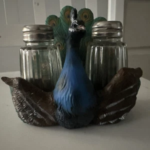 Novelty Peacock Salt and Pepper Shakers - NEW - Picture 1 of 3