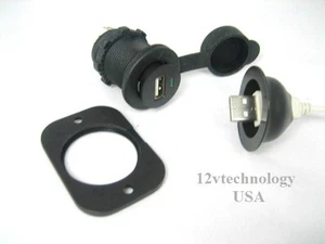 USB Charger w/Skirt Socket 12 V Outlet Power Point Jack Motorcycles GPS Marine - Photo 1 sur 5