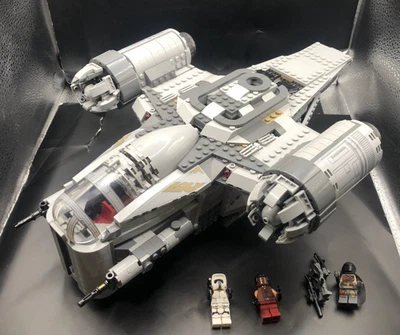 Mandalorian Razor Crest Star Wars Lego #75292 w/instructions (missing Grogu) - Image 1 of 4
