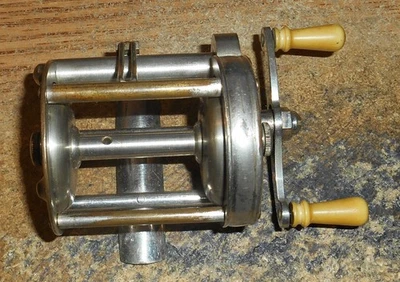 早期浮雕 AKRON 铸造轮/足够! — 第 1/4 张图片