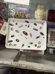 Bandeja de cerámica blanca Supreme Pills SS17 - Imagen 1 de 3