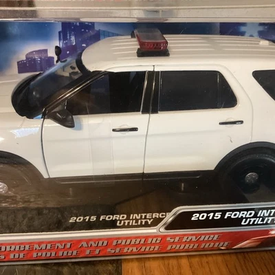 Ford Pi 2015 utilitario Interceptor coche de policía blanco liso 1/18 coche Motormax 73541 Foto 1 de 4