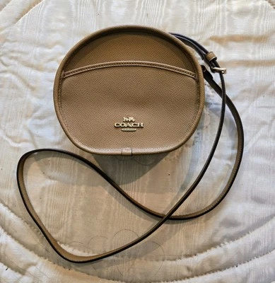 COACH Archive Re-Edition CANTEEN CROSSBODY 27971 brown LEATHER 1940s RETRO style - Image 1 of 4