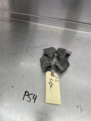 Блок крепления подвески колеса холостого хода 99 00 01 02 03 04 Polaris SKS 700 RMK XC - Изображение 1 из 3