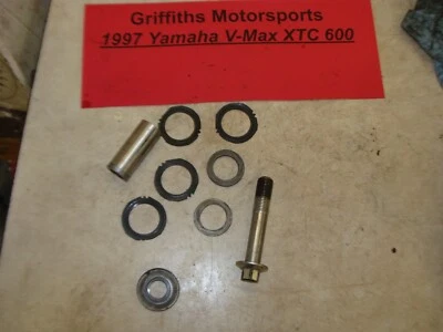 1997 YAMAHA VMAX 600 XTC 8CX secondary cvt clutch mount bolt shims washer collar - Image 1 of 4