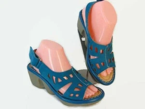 Earth Stargaze royalblaue Wildleder-Sandalen Keilabsätze 8 Fersenriemen offene Zehenpartie - Bild 1 von 12