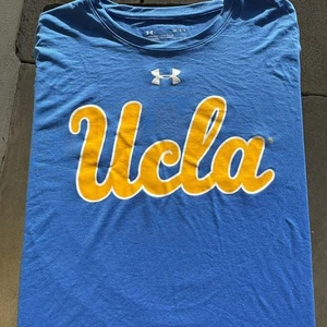 Camisa UCLA Bruins Para Hombre Talla Grande Azul NCAA Under Armour - Imagen 1 de 7