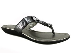 Bandolino Women's Jesane Thong Sandals Pewter Snake Print Size 6 M - Picture 1 of 6