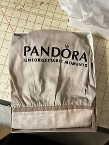 Pandora Pink Apron Unforgettable Moments Breast Cancer Awareness Susan G. Komen - Picture 1 of 3