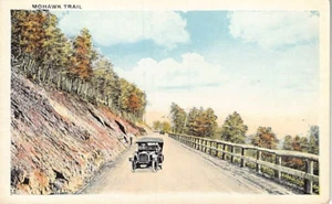 Postal MA: Mohawk Trail, Berkshires, Massachusetts, DB, coche antiguo - Imagen 1 de 2