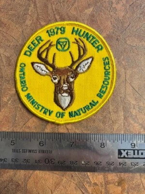 1979 ONTARIO MNR DEER HUNTING CREST / PATCH - RARE- VINTAGE - Image 1 of 2