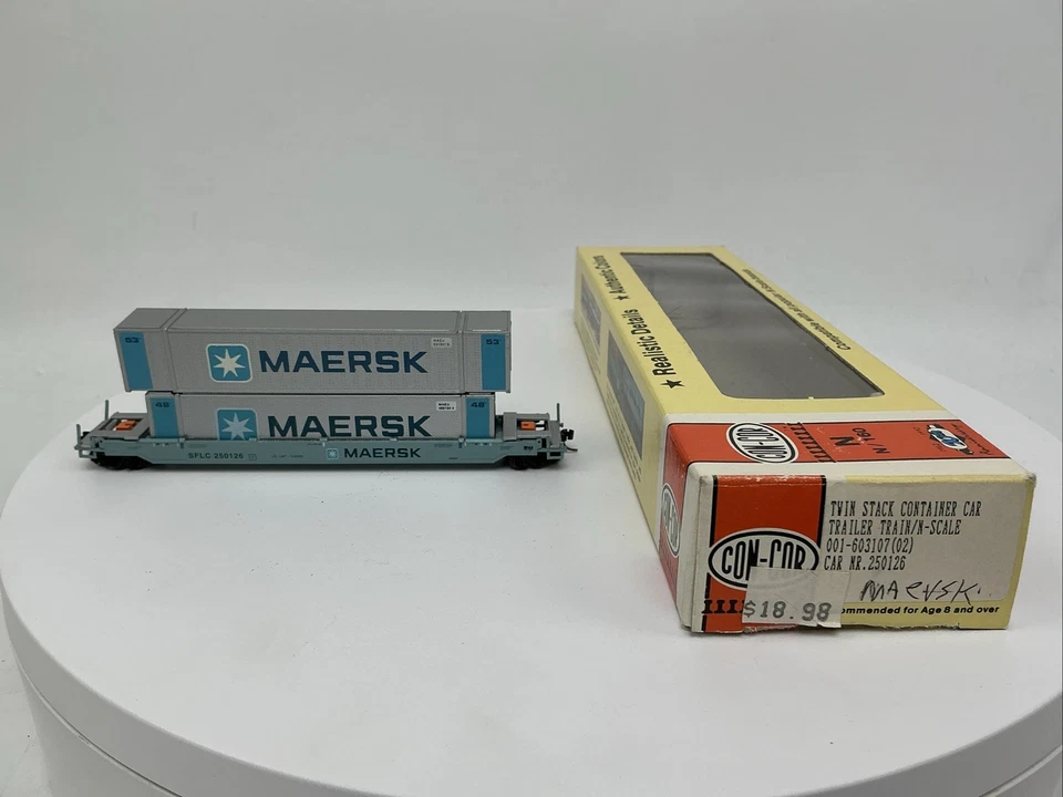 Con-Cor N Scale 001-603107 (02) Maersk Twin Stack Container Car #250126 - Image 1 of 4