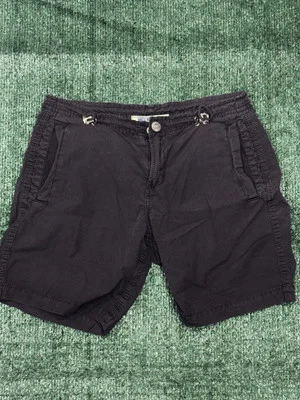 True Religion Women’s Cargo Shorts Sz 27 Lightly Worn FAST SHIPPING! - Image 1 of 3