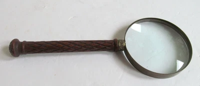 Lupa de mano estilo antiguo mango de madera tallada anillo de latón 13 1/2" Foto 1 de 4