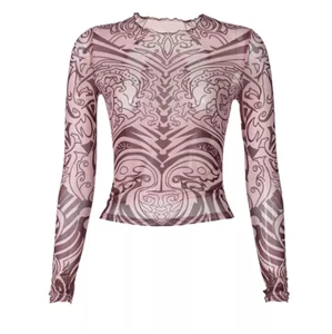 Kylie Inspired Mesh Top Tattoo Shirt langarmig dehnbar Stammes Malve Akt Rosa - Bild 1 von 5