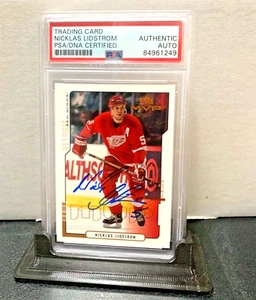 Nicklas Lidstrom signed 2000-01 Upper Deck hockey card Detroit Red Wings HOF PSA - Picture 1 of 2