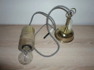 LIV INTERIOR LUSTRE SUSPENSION CABLE METAL OR ET BOIS NEUF - Picture 1 of 1