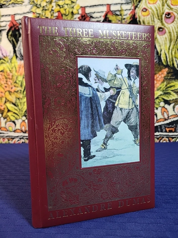 The Three Musketeers Trident Press - Deluxe Edition Gilded Hardcover - Dumas Foto 1 de 4