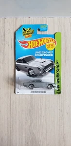 Hot Wheels James Bond 007 Goldfinger Aston Martin DB5 1963 New Sealed 1 64 - Picture 1 of 3