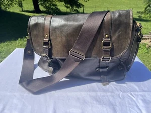 OiOi Distressed Brown Leather Tote Bag Diaper Bag - Picture 1 of 10