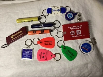 GM (General Motors) UAW Lote de 12 Llaveros, Linternas, Cordón, Raspador de Hielo Foto 1 de 2