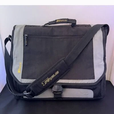 Targus Messenger Organizer 口袋衬垫笔记本电脑包 — 第 1/4 张图片
