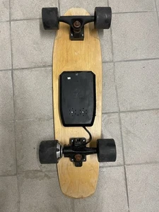 Skateboard Elettrico Momo Design - Picture 1 of 7