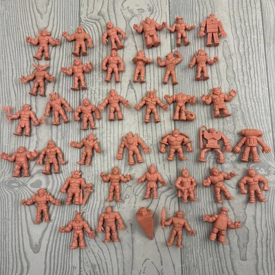 Винтаж 1980-е M.U.S.C.L.E. Muscle Men Mattel игрушка экшн-фигурки лот из 38 плоти - Изображение 1 из 4