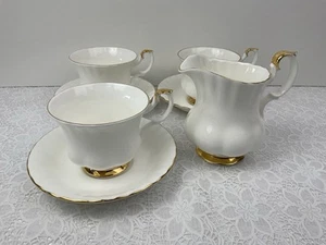 Royal Albert Val d'or 3 x Tea Cups & Saucers & Milk Jug Lovely Condition - Picture 1 of 8