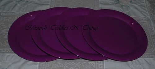 TUPPERWARE PURPLE OPEN HOUSE DINNER PLATE SET OF 4 - Image 1 of 1