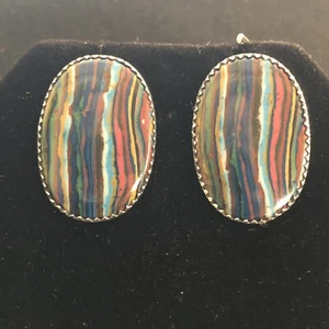 Pendientes ovalados de calsilicia arco iris plata de ley Navajo AJoe signo poste 3141 - Imagen 1 de 2