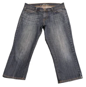 Old Navy Capri Jeans Womens Size 6 Cropped Medium Wash Denim Pants Straight - Picture 1 of 9