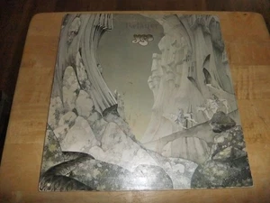 VTG 1974 YES RELAYER VINYL RECORD GD/GD+ COND GATEFOLD ROCK BAND MUSIC - Picture 1 of 8