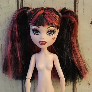 Monster High Forbitten Love Draculaura Puppe mit schwarzen elastischen Gelenken Nude 2011 - Bild 1 von 13
