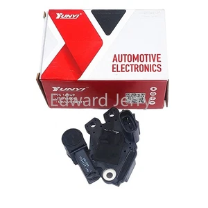 NEW Voltage Regulator W/ BRUSH FOR Hyundai i40 KIA CARENS CERATO CEED 3737025200 - Picture 1 of 9