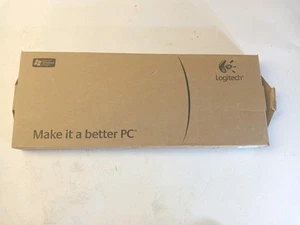 New Logitech Black Deluxe 250 DT PS2 Wired English Keyboard & Mouse 967973-0403 - Picture 1 of 2