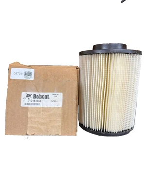 Bobcat OEM Air Intake Filter 7016038 **NOS** - Image 1 of 4